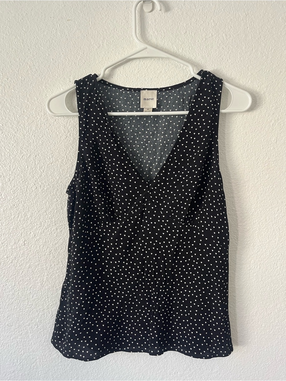 Maeve V-Neck Shell Top Heart Black White Anthropologie Tank Top Size XS